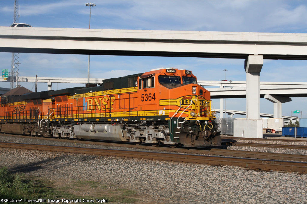 BNSF 5364